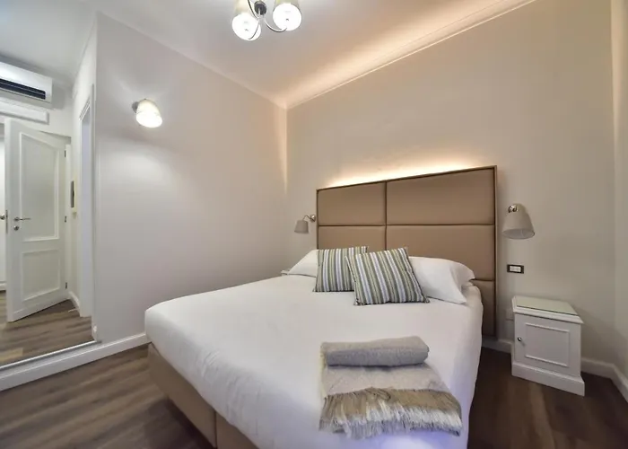 Oda ve Kahvaltı Sacconi Palace 4*