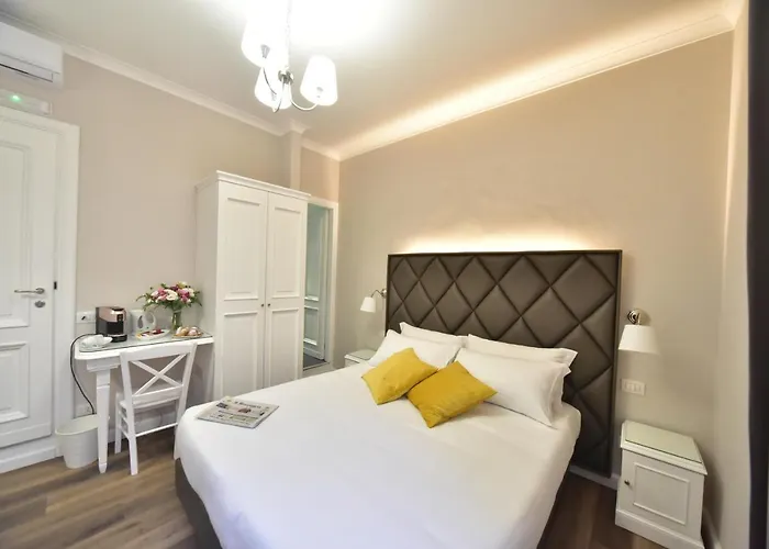 Sacconi Palace Oda ve Kahvaltı