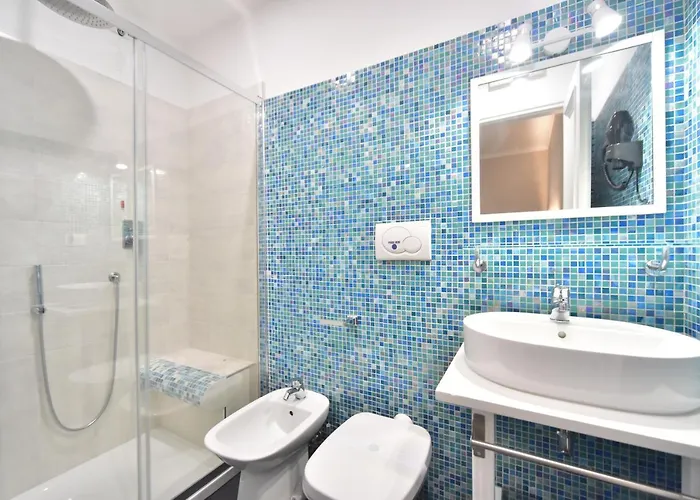 Sacconi Palace Oda ve Kahvaltı 4*